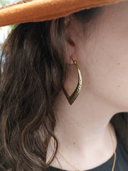 Bild in der Galerie-Ansicht anzeigen, Creolen Tropf gross