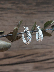 Bild in der Galerie-Ansicht anzeigen, Creolen Liva klein