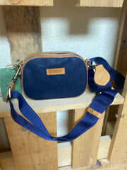 Bild in der Galerie-Ansicht anzeigen, Umhängetasche small