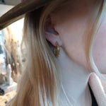 Bild in der Galerie-Ansicht anzeigen, Creolen Lilly gross
