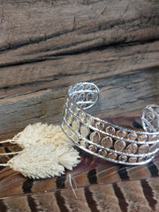 Bild in der Galerie-Ansicht anzeigen, Armreif Moon
