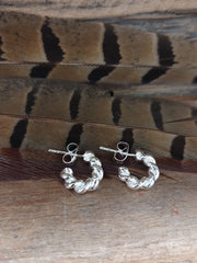 Bild in der Galerie-Ansicht anzeigen, Creolen Twisty mini
