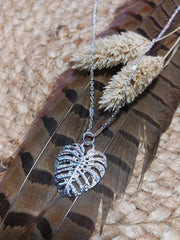 Bild in der Galerie-Ansicht anzeigen, Halskette Paya
