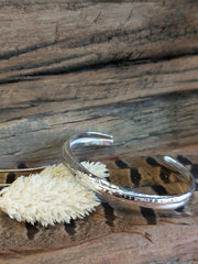 Bild in der Galerie-Ansicht anzeigen, Armreif Mirja
