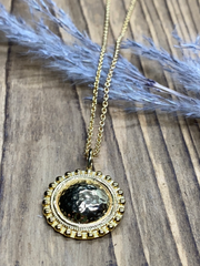 Bild in der Galerie-Ansicht anzeigen, Halskette Sun klein
