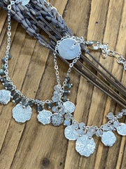 Bild in der Galerie-Ansicht anzeigen, Armkette Muschel mit Stein
