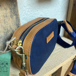 Bild in der Galerie-Ansicht anzeigen, Umhängetasche small
